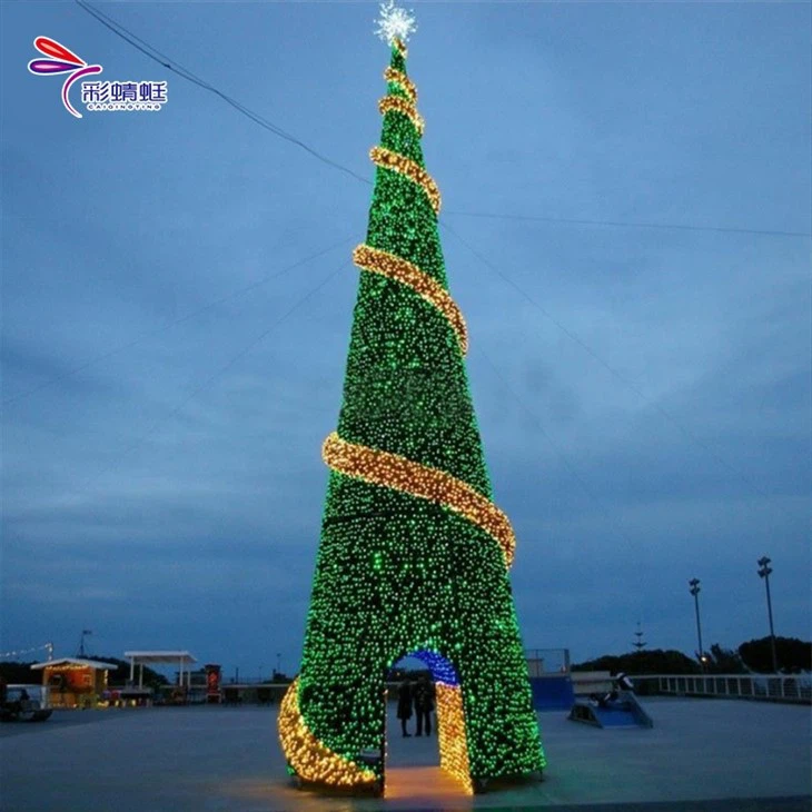 Tech Wonderland: Transforming Your Home With A Programmable Christmas Tree